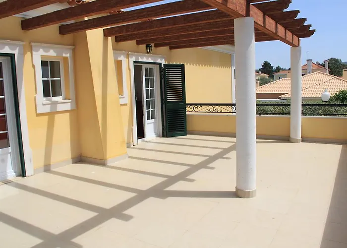 Spacious In Villa Azeitao